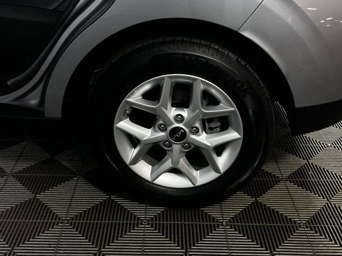 Used 2025 Kia Soul LX image 12