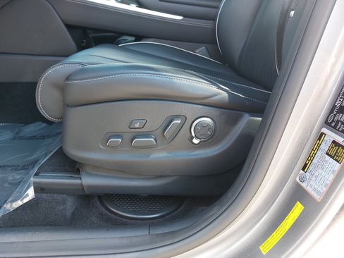 Used 2021 Genesis GV80 2.5T w/ Prestige Package 04 AWD/4WD image 30