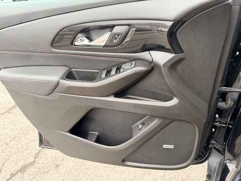 Used 2023 Chevrolet Traverse RS w/ LPO, Floor Liner Package image 21