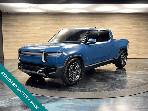 Used 2025 Rivian R1T Adventure image 5