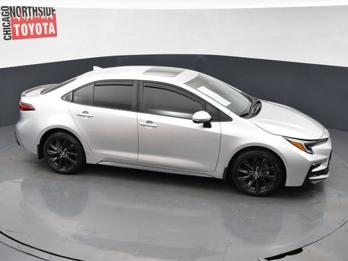 Used 2025 Toyota Corolla XSE FWD image 22