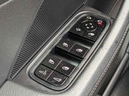 Used 2018 Porsche Panamera 4S w/ Premium Package Plus image 25