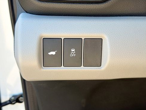 Used 2023 Honda Pilot EX-L image 17