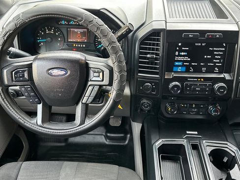 Used 2017 Ford F150 XL w/ Equipment Group 101A Mid image 15