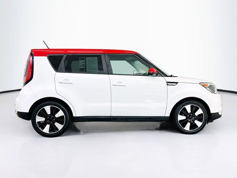 Used 2017 Kia Soul + w/ Designer's Package FWD image 10