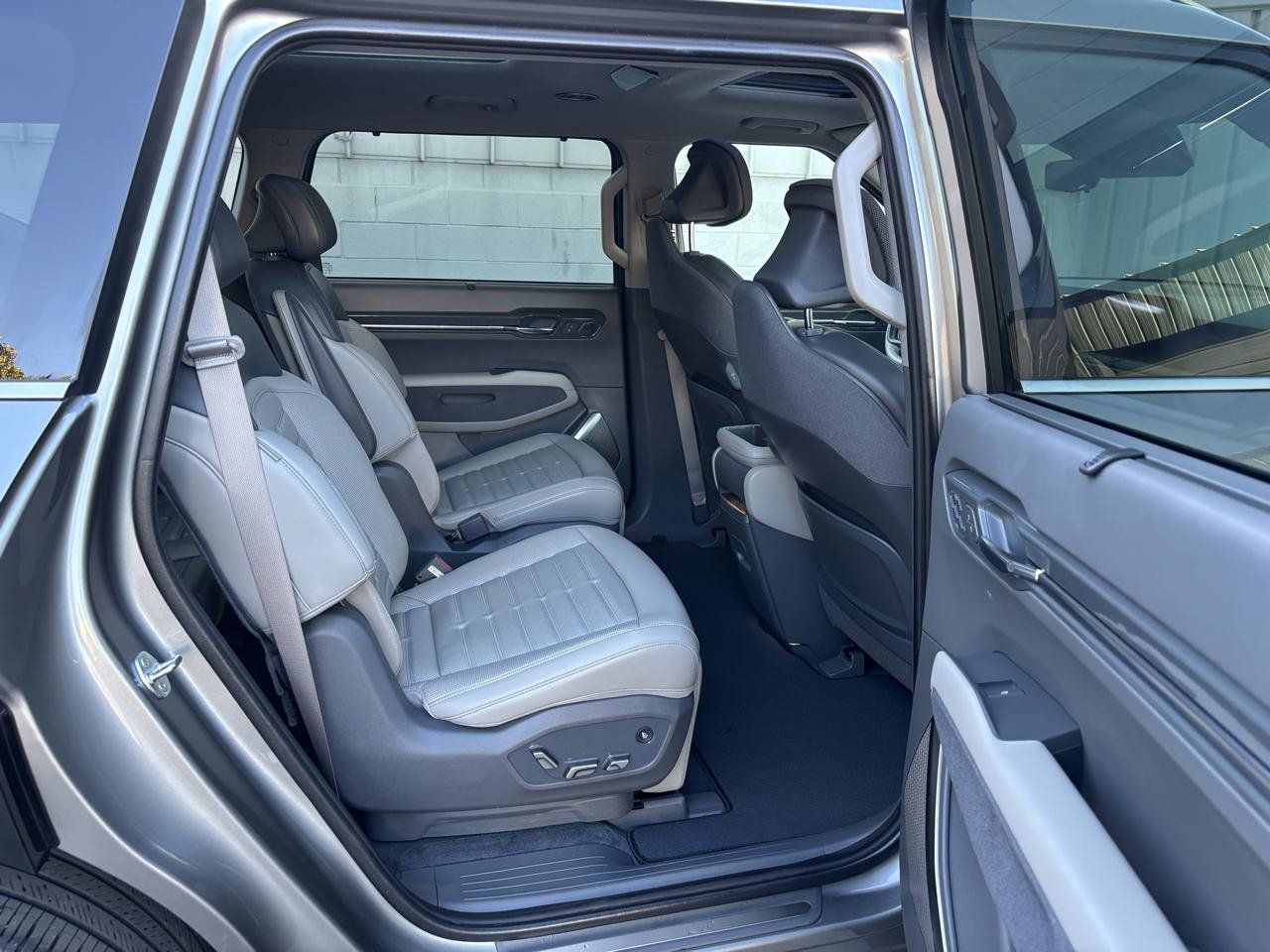 Used 2024 Kia EV9 Land AWD/4WD image 22