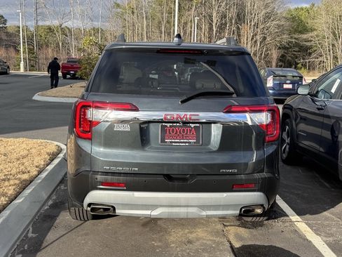 Used 2020 GMC Acadia SLT image 5