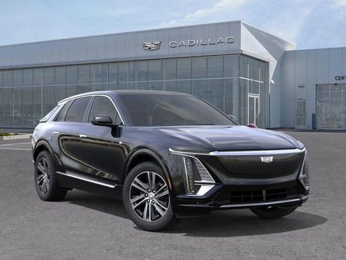 New 2026 Cadillac Lyriq Premium Luxury w/ LPO, Floor Liner Package AWD/4WD image 7