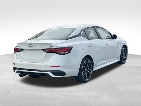 Certified 2024 Nissan Sentra SR w/ SR Premium Package FWD image 5