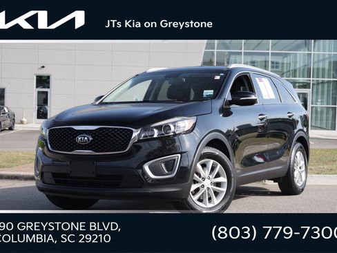 Used 2018 Kia Sorento AWD image 1
