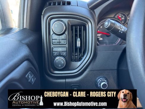 Used 2023 Chevrolet Silverado 1500 Custom image 24