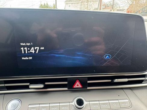 Used 2023 Hyundai Elantra SEL w/ Convenience Package image 23