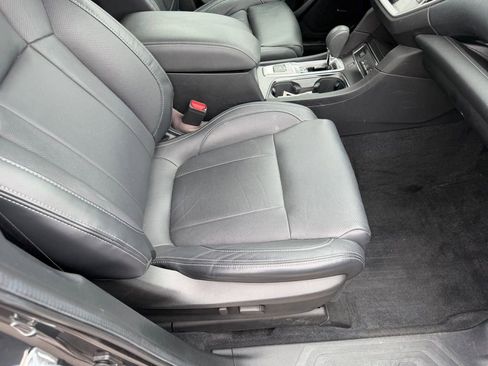 Used 2023 Subaru Ascent Limited w/ Technology Package AWD/4WD image 18