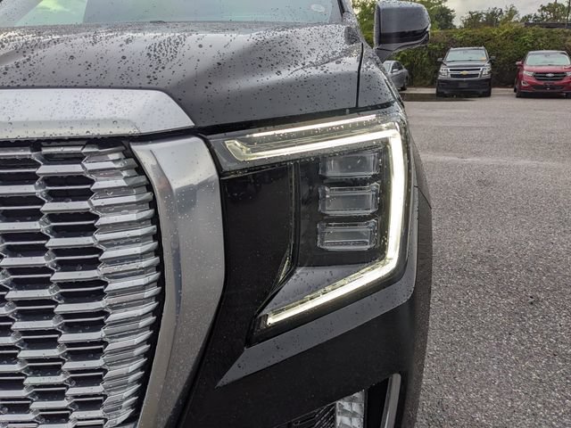 Used 2023 GMC Yukon XL Denali AWD/4WD image 9