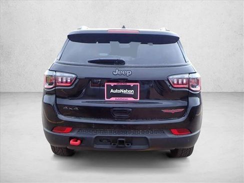 New 2026 Jeep Compass Trailhawk w/ Sun, Sound & Navigation Group AWD/4WD image 3