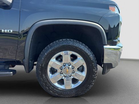 Used 2021 Chevrolet Silverado 2500 LTZ w/ LTZ Plus Package AWD/4WD image 21