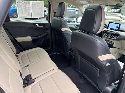 Used 2020 Ford Escape SEL AWD/4WD image 32