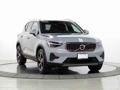 Certified 2025 Volvo XC40 B5 Core