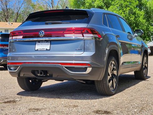 New 2025 Volkswagen Atlas Cross Sport SE image 7
