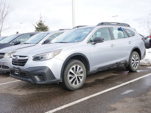 Used 2020 Subaru Outback image 3