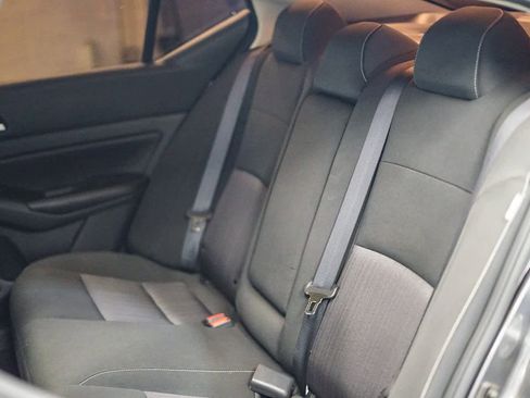 Used 2022 Nissan Altima 2.5 SV image 17