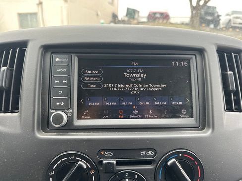 Used 2020 Nissan NV200 S image 17