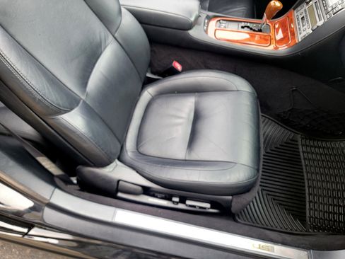 Used 2004 Lexus SC 430 Convertible image 39