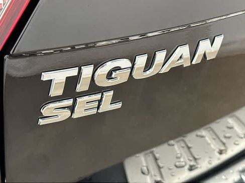 Used 2019 Volkswagen Tiguan SEL Premium AWD/4WD image 30