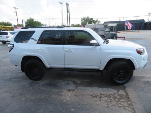 Used 2024 Toyota 4Runner TRD Off-Road image 4