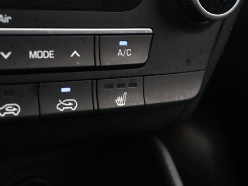 Used 2019 Hyundai Tucson Sport FWD image 4