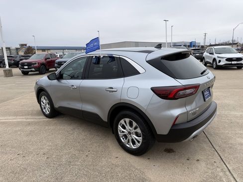 Certified 2024 Ford Escape Active image 7