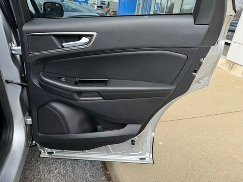 Used 2017 Ford Edge SEL w/ Equipment Group 201A image 39