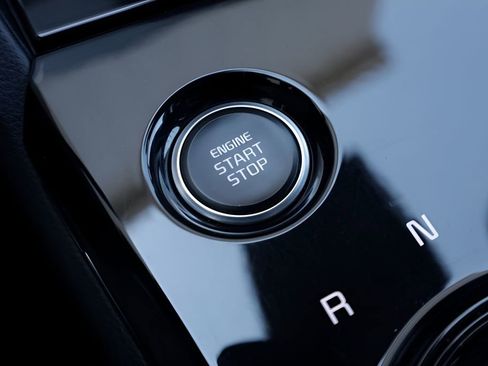 Used 2023 Kia Sportage EX image 39