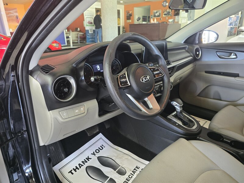 Used 2021 Kia Forte LXS FWD image 9