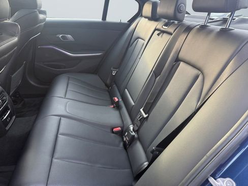 Used 2022 BMW 330i xDrive Sedan w/ Premium Package image 13