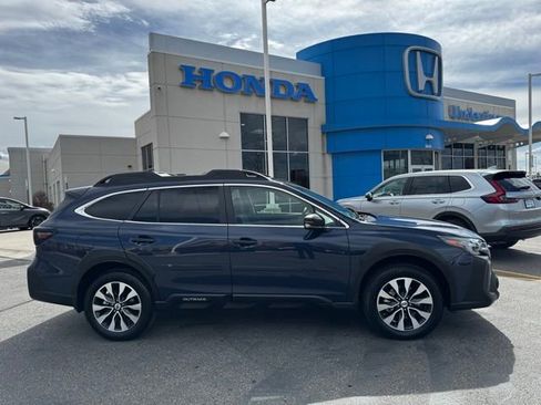 Used 2025 Subaru Outback Limited image 4