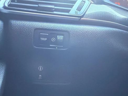 Used 2019 Honda Accord Sport image 15