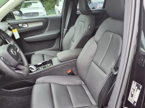 New 2025 Volvo XC40 B5 Plus w/ Protection Package Premier image 14