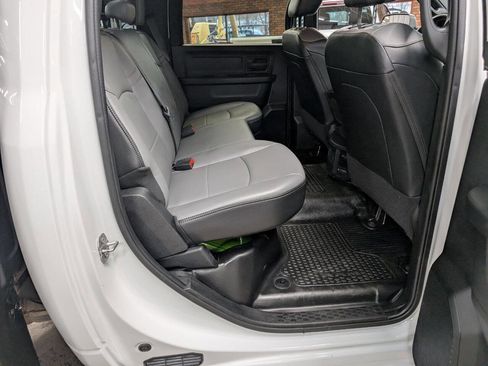 Used 2022 RAM 5500 Tradesman image 31