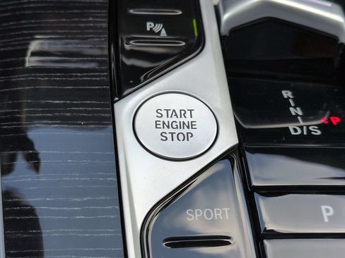 New 2027 BMW X7 xDrive40i w/ M Sport Package AWD/4WD image 29