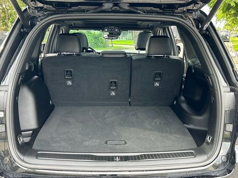 Certified 2024 Jeep Grand Cherokee Limited w/ Black Appearance Package image 44