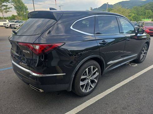 Used 2023 Acura MDX SH-AWD w/ Technology Package image 4