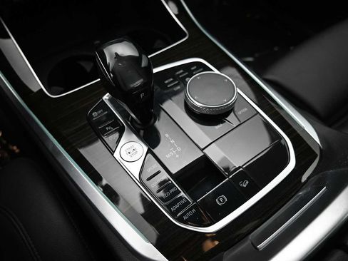 Used 2019 BMW X5 xDrive40i w/ Convenience Package AWD/4WD image 11