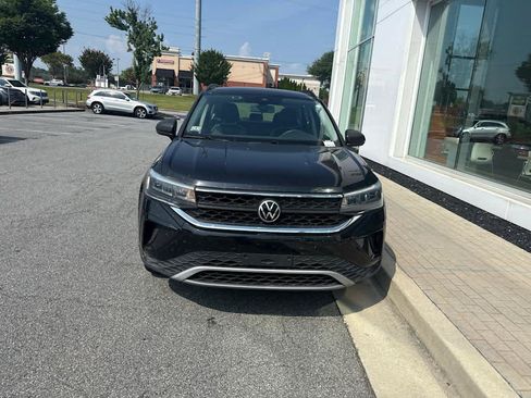 Used 2022 Volkswagen Taos S w/ IQ Drive S Package AWD/4WD image 6