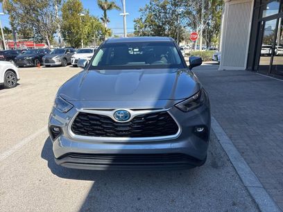 Used 2021 Toyota Highlander LE