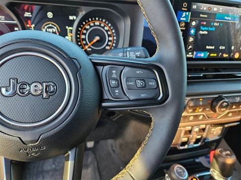 Used 2024 Jeep Wrangler Sport S image 12