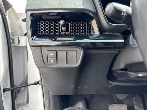 Used 2023 Honda CR-V EX-L image 10
