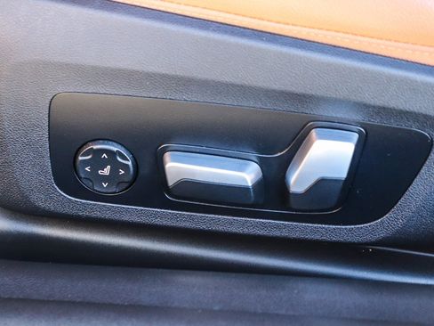 Used 2022 BMW 430i Coupe w/ Convenience Package image 21