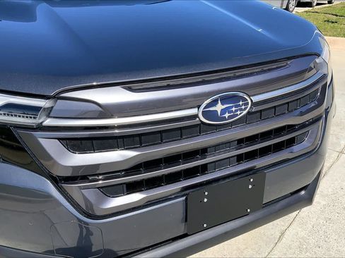 Used 2025 Subaru Forester Limited image 30