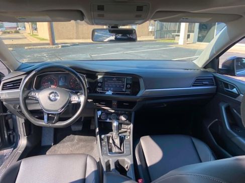 Used 2019 Volkswagen Jetta SE FWD image 10